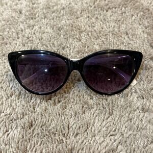 Ultra Lux Sunglasses Womens Black Cat Eye Plastic Gradient Purple Lens Frames